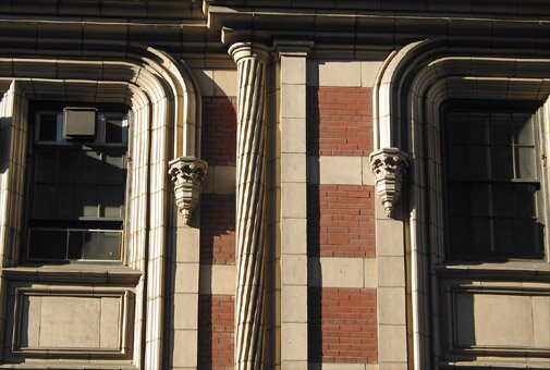 Twisted column/pilaster pair
